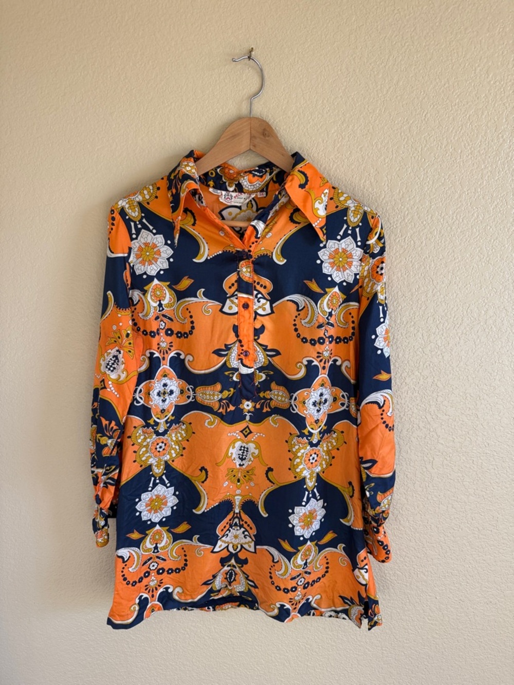 Vintage Peck & Peck  Orange & Navy Button-Up Blouse